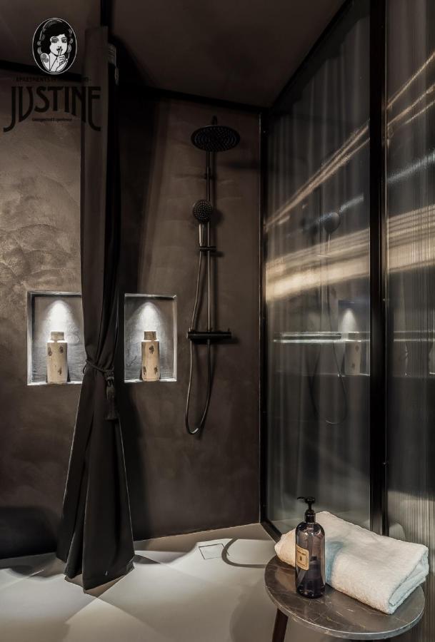 Suite Shibari By Justine Apartments Sobria Elegante Y Pecaminosa Apartamento Turistico En Madrid Rio 외부 사진